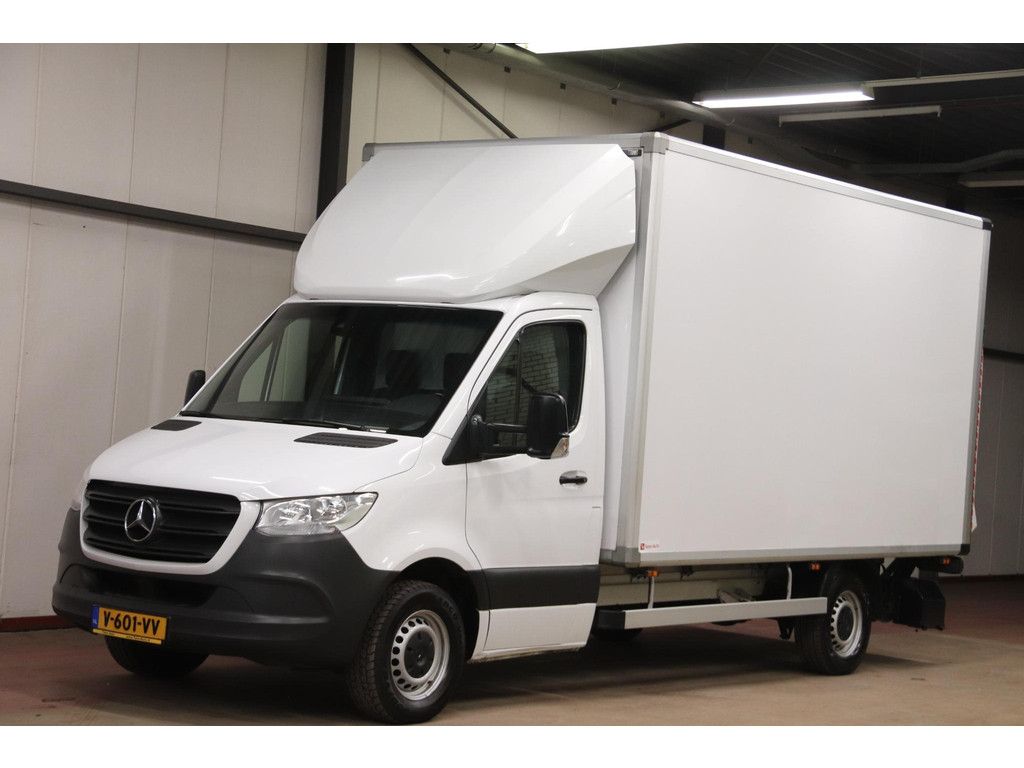 Mercedes-Benz Sprinter BAKWAGEN MET LAADKLEP TREKHAAK ZIJDEUR