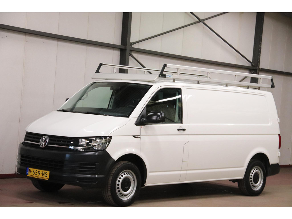 Volkswagen Transporter 2.0 TDI L2H1 LANG MET IMPERIAAL en TREKHAAK